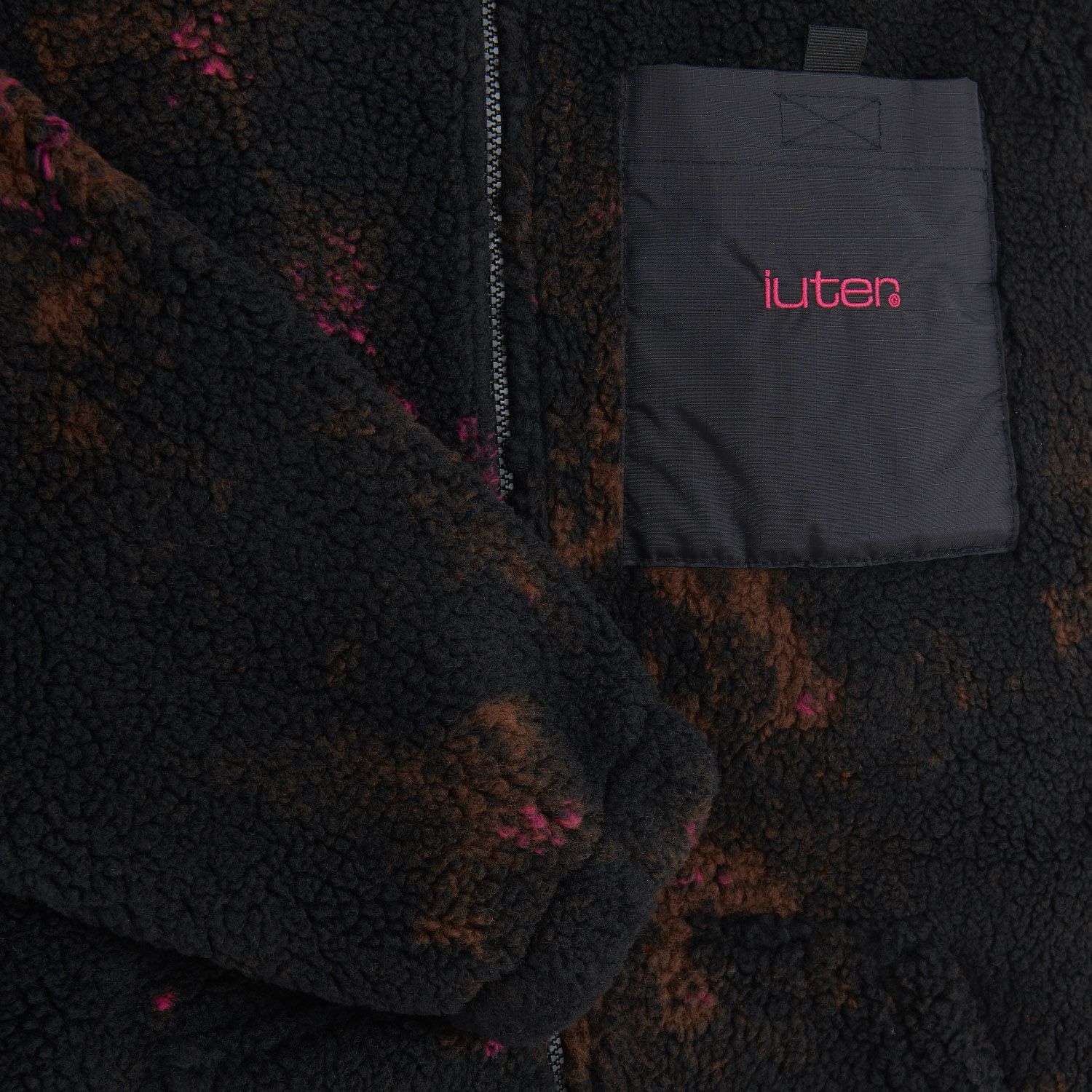 Iuter Tie Dye Fur Zip Neck (Black)