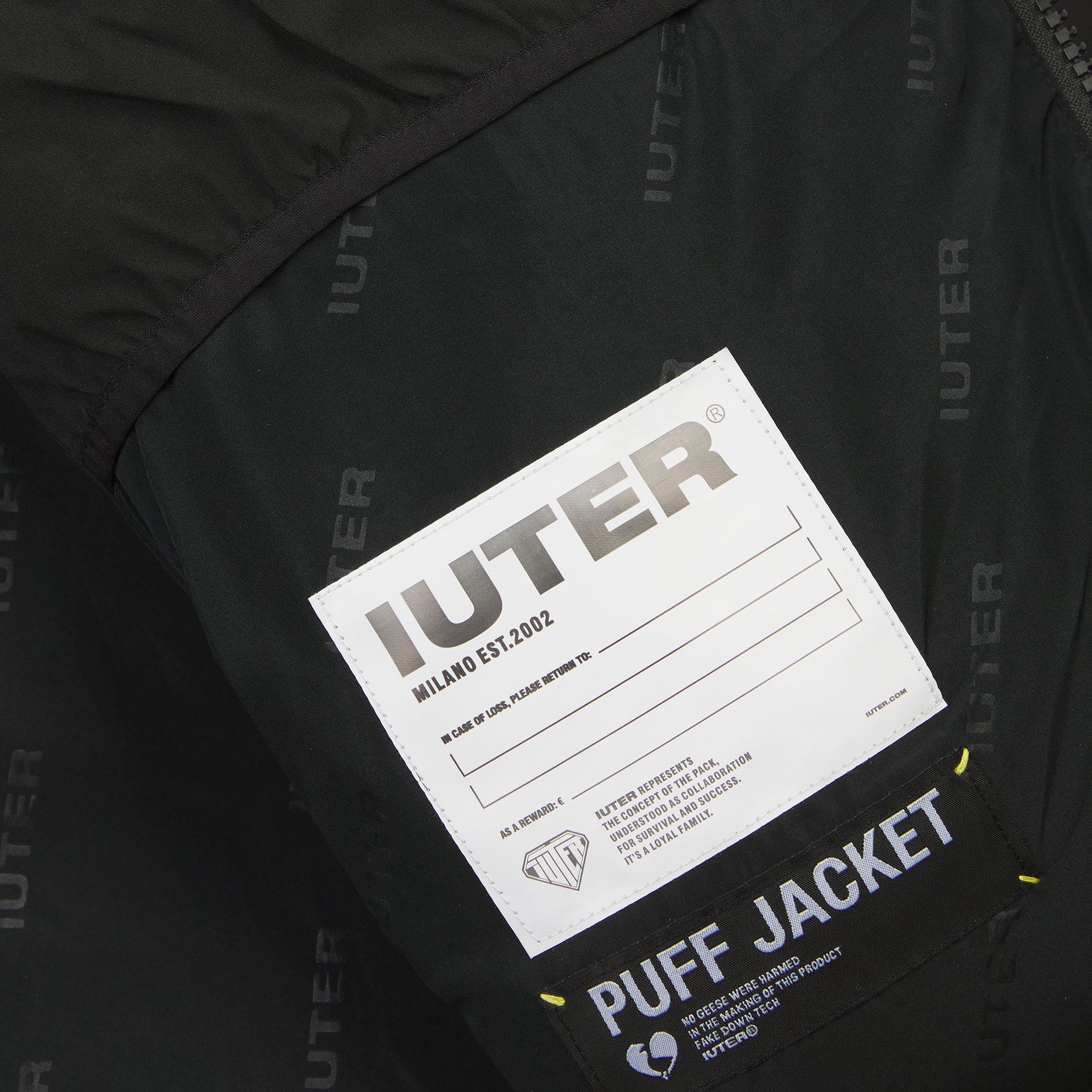 Iuter Puff Jacket (Black)